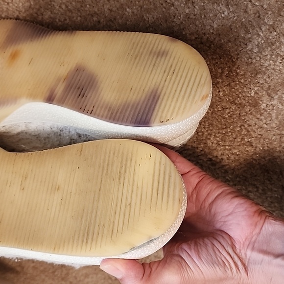 Stella McCartney Embroidered Limited Edition Luxury Sneakers - Picture 11 of 16